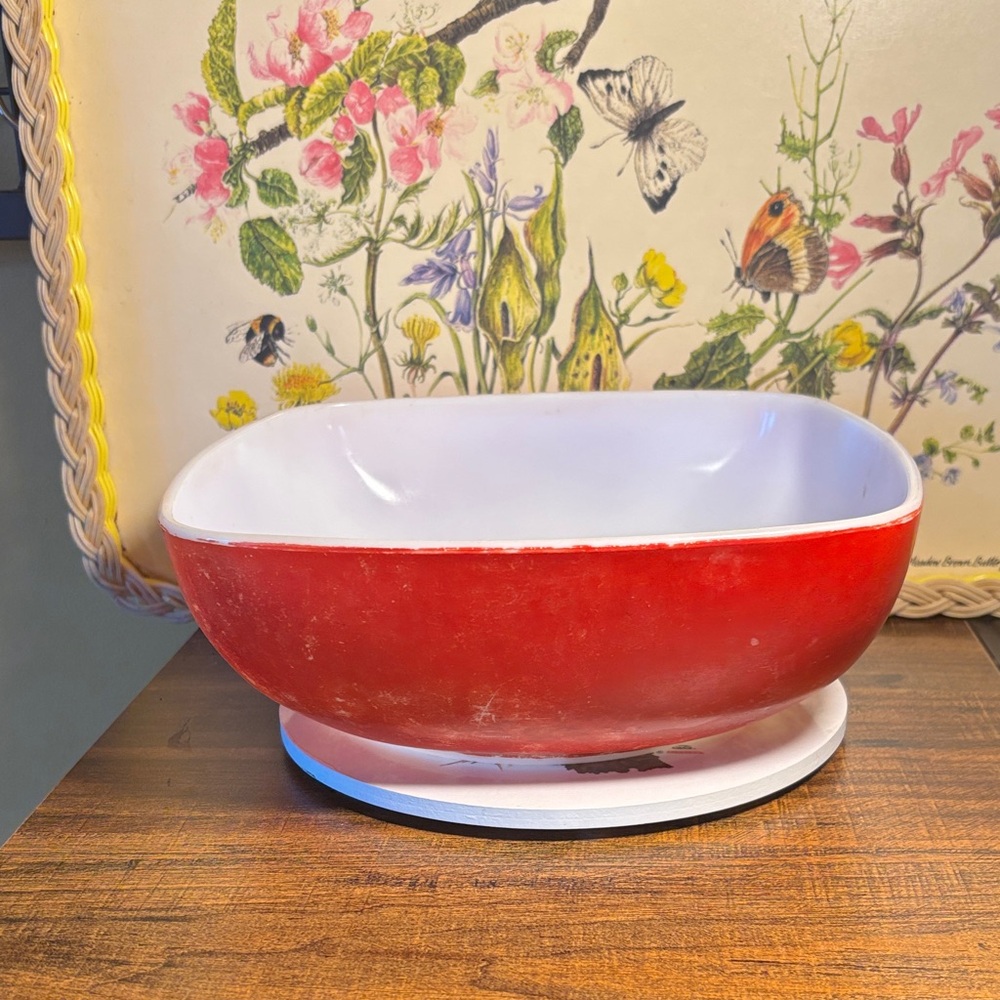 Vintage Pyrex Red and White Bowl